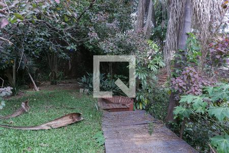 Casa para alugar com 560m², 3 quartos e 4 vagasQuintal