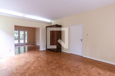 Casa para alugar com 560m², 3 quartos e 4 vagasSala