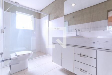 Casa para alugar com 560m², 3 quartos e 4 vagasBanheiro Suíte 1