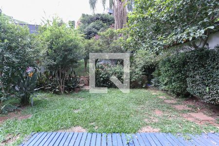 Casa para alugar com 560m², 3 quartos e 4 vagasQuintal