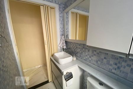 Apartamento para alugar com 44m², 2 quartos e sem vagaBanheiro