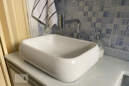 Apartamento para alugar com 44m², 2 quartos e sem vagaBanheiro