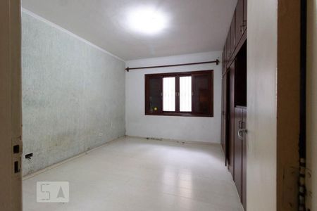 Casa à venda com 295m², 3 quartos e 8 vagasSuíte 2