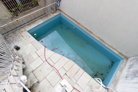 Casa à venda com 295m², 3 quartos e 8 vagasPiscina