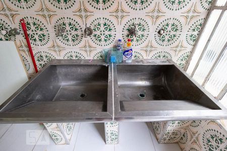 Casa à venda com 295m², 3 quartos e 8 vagasÁrea comum de serviço 2