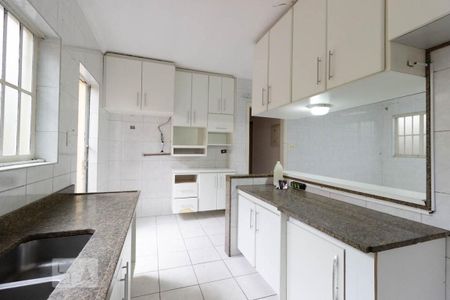 Casa à venda com 295m², 3 quartos e 8 vagasCozinha