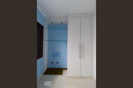 Casa à venda com 295m², 3 quartos e 8 vagasQuarto