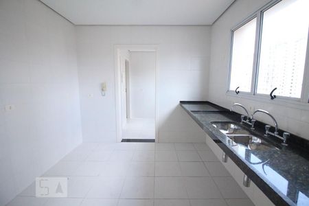 Apartamento à venda com 120m², 3 quartos e 3 vagasCozinha