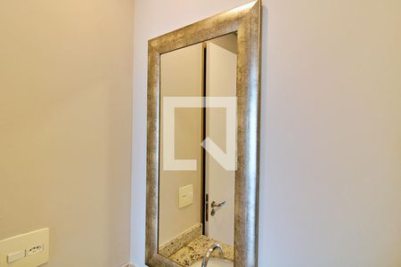 Apartamento à venda com 70m², 2 quartos e 2 vagas Apartamento à venda com 70m², 2 quartos e 2 vagasBanheiro da Suíte 2