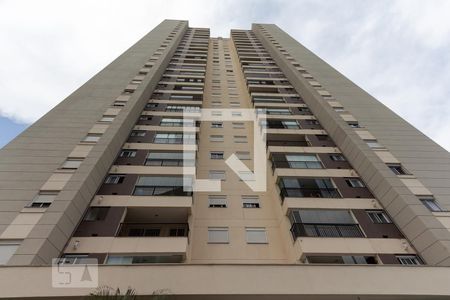 Apartamento à venda com 70m², 2 quartos e 2 vagas Apartamento à venda com 70m², 2 quartos e 2 vagasFachada