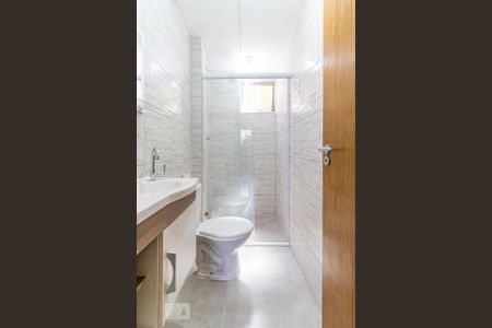 Apartamento para alugar com 45m², 2 quartos e 1 vaga Apartamento para alugar com 45m², 2 quartos e 1 vagaBanheiro