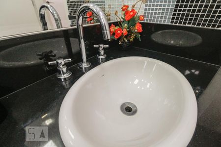 Apartamento para alugar com 60m², 2 quartos e 2 vagas Apartamento para alugar com 60m², 2 quartos e 2 vagasBanheiro Suíte 2
