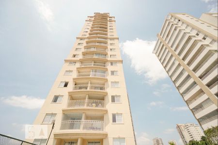 Apartamento para alugar com 60m², 2 quartos e 2 vagas Apartamento para alugar com 60m², 2 quartos e 2 vagasFachada