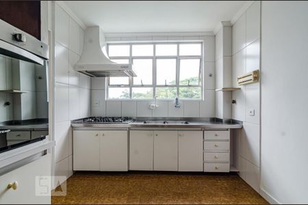 Apartamento para alugar com 200m², 3 quartos e 2 vagasCozinha