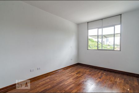 Apartamento para alugar com 200m², 3 quartos e 2 vagasQuarto 2