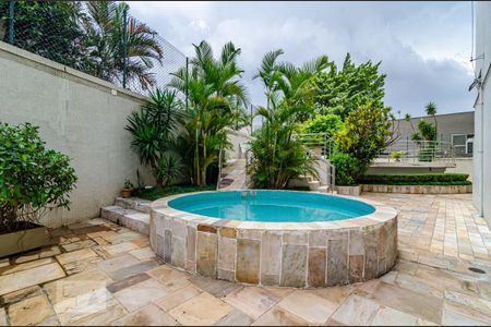 Apartamento para alugar com 200m², 3 quartos e 2 vagasPiscina