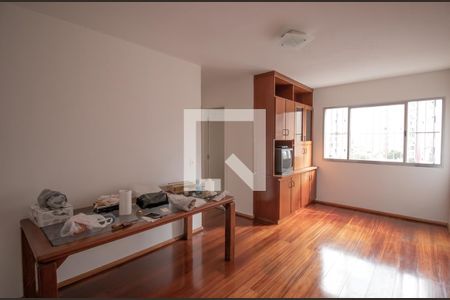 Apartamento para alugar com 65m², 2 quartos e 1 vaga Apartamento para alugar com 65m², 2 quartos e 1 vagaSala