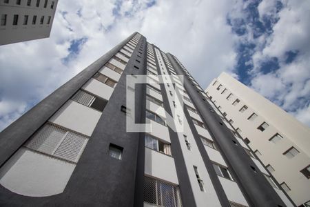 Apartamento para alugar com 65m², 2 quartos e 1 vaga Apartamento para alugar com 65m², 2 quartos e 1 vagaFachada