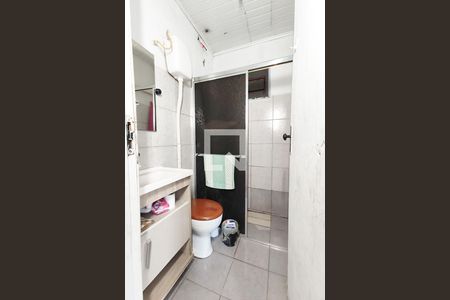 Banheiro de casa à venda com 1 quarto, 48m² em Fião, São Leopoldo