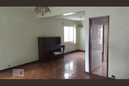 Sala de casa à venda com 3 quartos, 200m² em Campo Belo, São Paulo