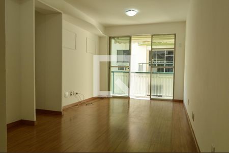 Sala  de apartamento à venda com 3 quartos, 75m² em Pechincha, Rio de Janeiro