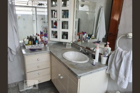 Banheiro de apartamento à venda com 4 quartos, 250m² em Morro dos Ingleses, São Paulo