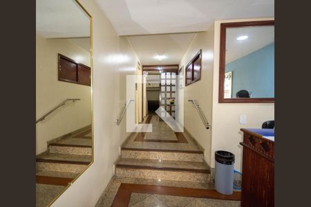 Apartamento à venda com 76m², 2 quartos e 2 vagasportaria