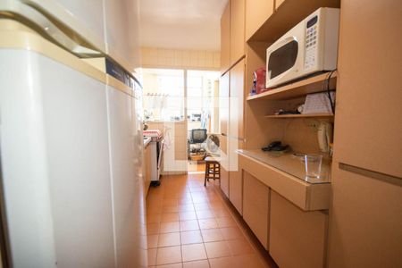 Apartamento à venda com 76m², 2 quartos e 2 vagasCozinha