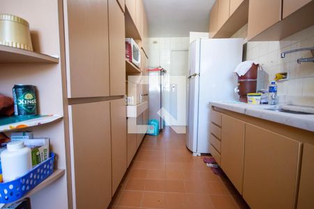 Apartamento à venda com 76m², 2 quartos e 2 vagasCozinha