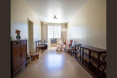 Apartamento à venda com 76m², 2 quartos e 2 vagasSala