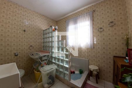 Casa à venda com 587m², 3 quartos e 2 vagasBanheiro