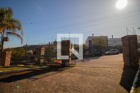 Casa de condomínio à venda com 240m², 4 quartos e 2 vagas Casa de condomínio à venda com 240m², 4 quartos e 2 vagasEntrada