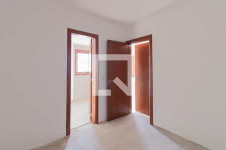 Casa de condomínio à venda com 240m², 4 quartos e 2 vagas Casa de condomínio à venda com 240m², 4 quartos e 2 vagasCloset