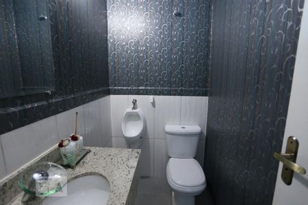 Casa à venda com 260m², 3 quartos e 3 vagasLavabo