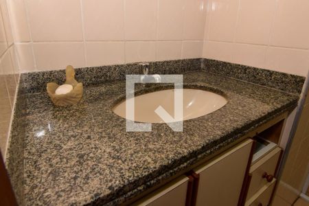 Apartamento para alugar com 74m², 2 quartos e 1 vaga Apartamento para alugar com 74m², 2 quartos e 1 vagaBanheiro