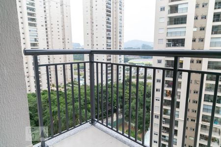 Varanda da sala de apartamento à venda com 2 quartos, 58m² em Picanço, Guarulhos