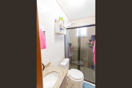 Apartamento à venda com 100m², 2 quartos e 2 vagas Apartamento à venda com 100m², 2 quartos e 2 vagasBanheiro