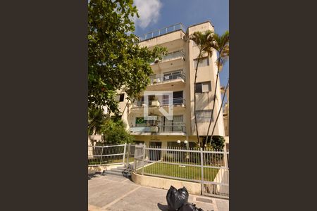 Apartamento para alugar com 91m², 3 quartos e 1 vaga Apartamento para alugar com 91m², 3 quartos e 1 vagaFachada