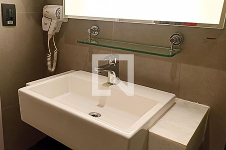 Apartamento para alugar com 29m², 1 quarto e 1 vaga Apartamento para alugar com 29m², 1 quarto e 1 vagaBanheiro suíte - Pia