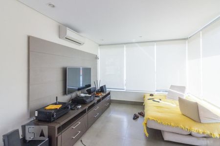 Sala de casa à venda com 3 quartos, 180m² em Alto da Lapa, São Paulo