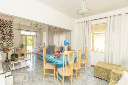 Sala de casa de condomínio para alugar com 3 quartos, 120m² em Vila Valqueire, Rio de Janeiro