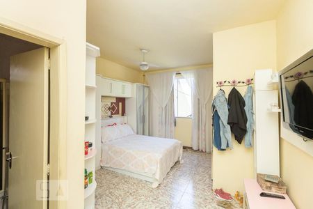 Quarto 1 (suíte) de casa de condomínio para alugar com 3 quartos, 120m² em Vila Valqueire, Rio de Janeiro