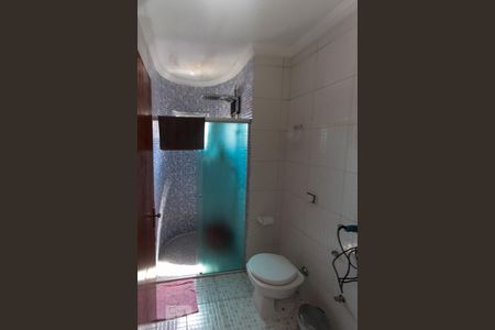 Casa à venda com 207m², 3 quartos e 2 vagasBanheiro da suite