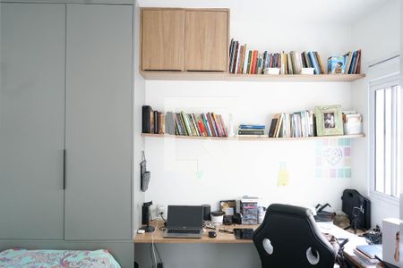 Apartamento à venda com 100m², 3 quartos e 2 vagasQuarto 2