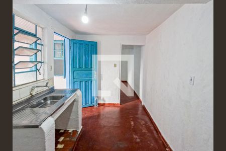 Sala/Cozinha de casa para alugar com 1 quarto, 50m² em Jardim São Silvestre, São Paulo