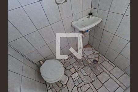 Casa para alugar com 50m², 1 quarto e sem vaga Casa para alugar com 50m², 1 quarto e sem vagaBanheiro