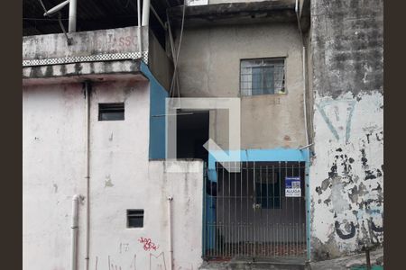 Casa para alugar com 50m², 1 quarto e sem vaga Casa para alugar com 50m², 1 quarto e sem vagaFachada e Placa