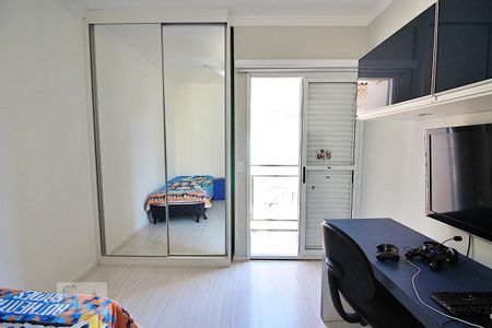 Casa de condomínio à venda com 174m², 3 quartos e 2 vagasQuarto 2 