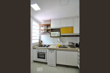 Casa de condomínio à venda com 174m², 3 quartos e 2 vagasCozinha