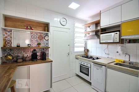Casa de condomínio à venda com 174m², 3 quartos e 2 vagasCozinha